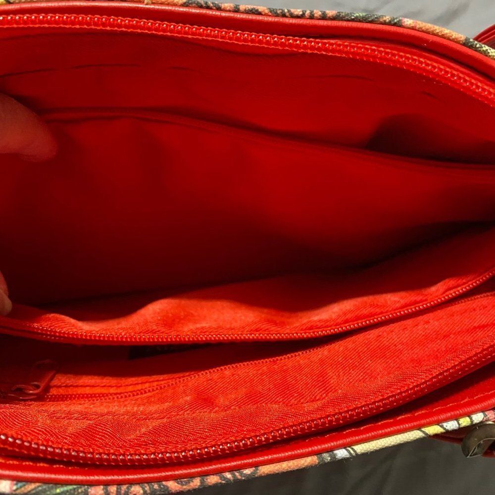 Preezo    - Picture 4 of 10